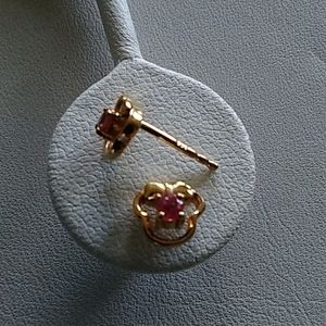 YG Ruby Mouse Earrings